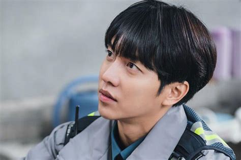 Insiders report lee seung gi has been visiting lee da in whenever he didn't have to be on set for filming 'mouse'. Lee Seung Gi se transforma en un oficial de policía novato ...