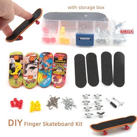 Diy Plastic Mini Finger Skating Board Table Game Toy Kids Skateboard