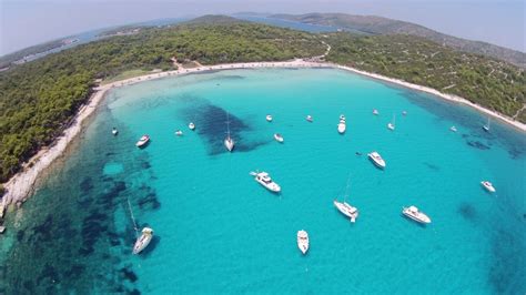 It is situated on a northwest tip of dugi otok island that is last in the line of all zadar's islands. Sakarun Beach - Turistička agencija Aquarius Pakoštane