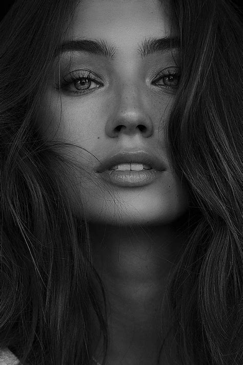 Pin By Isabel Freire On Woman Portrait Black And White Portraits Beauty
