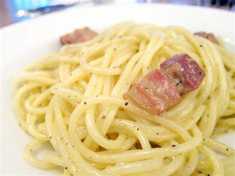 Resepi carbonara/ ini menyediakan pelbagai resepi carbonara dengan rasa yang sedap , dengan kaedah memasak yang sangat ringkas dan mudah untuk di cuba sendiri di rumah. STheartt ヽ(•‿•)ノ: Resepi Simple Spaghetti Carbonara