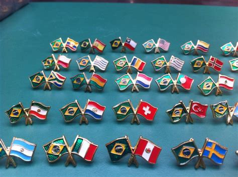 Kit 10 Pins Da Bandeira Do Brasil Com Outros Países R 13000 Em