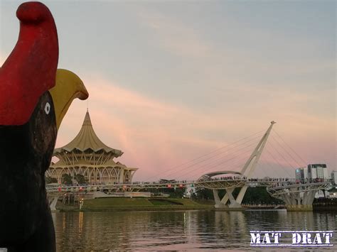 Ia adalah salah satu tempat menarik di sarawak. Travelog MAT DRAT: 20 Tempat Dan Aktiviti Menarik di Kuching