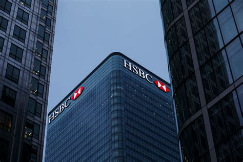 Hsbc Considers Quitting Global Hq In Londons Canary Wharf In 2027