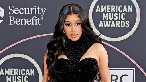 Cardi B Throws Microphone At Fan Who Threw Drink At Her During Concert