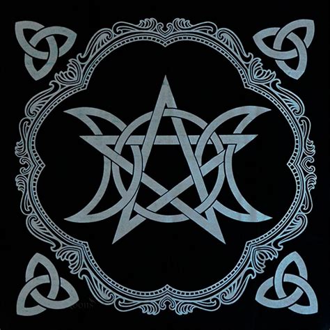 Pin By Kalina Weyer On Magia Wiccan Symbols Celtic Symbols Goddess