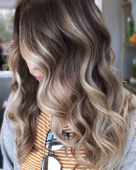 Pin By Zoe Bloxam On Hair Reverse Balayage Beige Hair Beige Blonde