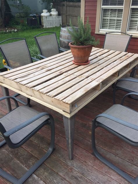 Patio Coffee Table Out Of Wooden Pallets Pallet Ideas
