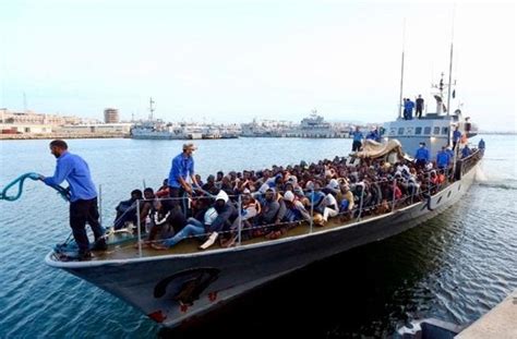 Libyan Navy Rescues 1000 Migrants Enroute To Europe Al Bawaba