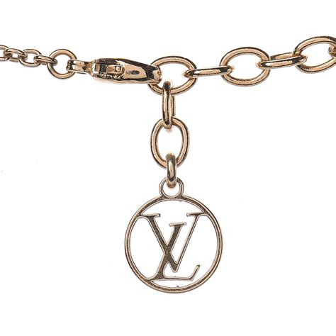 Louis Vuitton Essential V Necklace Gold 609145