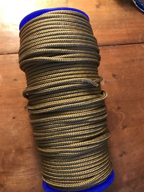 In 1958 the united states and countries of the commonwealth of nations (canada, new zealand, australia) defined the length of the international foot is to be exactly 0.3048 meters (304.8 millimetres). Cordage (corde) polyester tressé or (dorée) - Ø: 4 mm ...