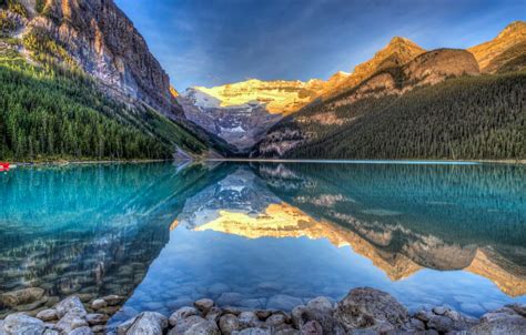 Lake Louise First Class Holidays
