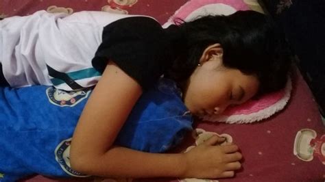Apa Yang Menyebabkan Echa Si Putri Tidur Bisa Terlelap Selama 13 Hari Begini Penjelasan