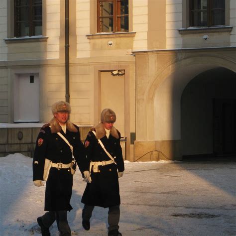 Strolling Guards Prague Castle Guards Walking Through The Flickr