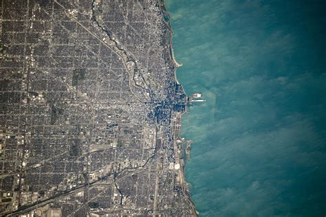 Incredible Shots Of Chicago From The International Space Station