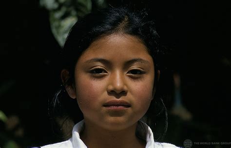 Little Mexican Girls Photos Playing In Groups Telegraph
