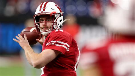 Wisconsin Quarterback Jack Coan Out Indefinitely With Foot Injury