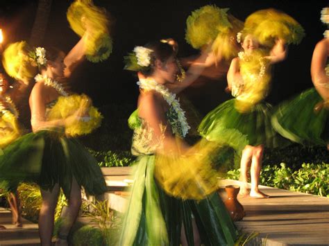 Luau Dancers In Maui Smithsonian Photo Contest Smithsonian Magazine