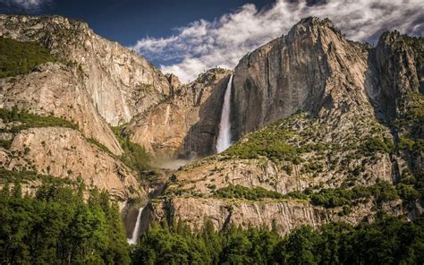Waterfall In Yosemite National Park Us Wallpapers Hd Wallpapers