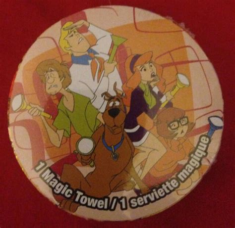 Scooby Doo 11 X 11 Magic Towel Wash Cloth Shaggy Velma Fred Daphne