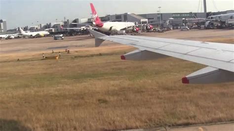 Plane Landing Heathrow Airport Lhr British Airways Youtube