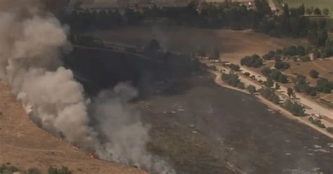 Crews Contain Brush Fire That Broke Out In Sepulveda Basin Cbs Los