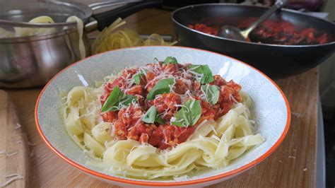 A variety of studies have shown that eggs can help people feel more satisfied and stop them overeating. gluten free turkey bolognese low fat high protein dinner recipe 16 - The Gluten Free Blogger
