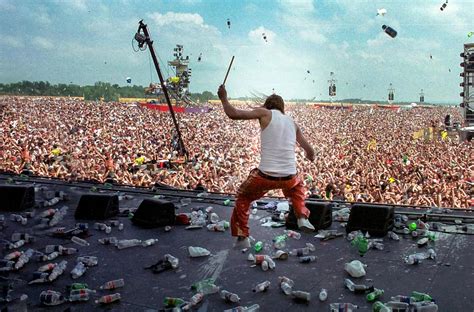 Shocking Woodstock 99 Photos The Worst Festival In History