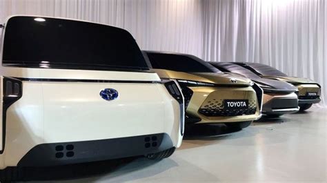 Toyota Targets Faster Shift To Ev Lineup Partners With Catl Byd For
