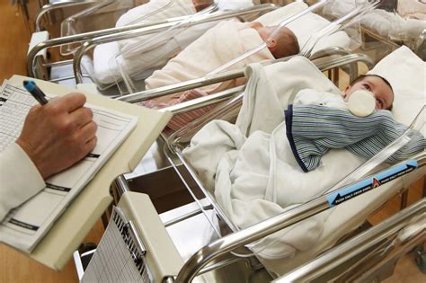 Maksud nama nur adalah cahaya maksud nama nahiyah, nahiyyah adalah pelaksana larangan (pencegah), larangan. Wah! Adam, Ainul Mardhiah nama trending bayi Muslim ...