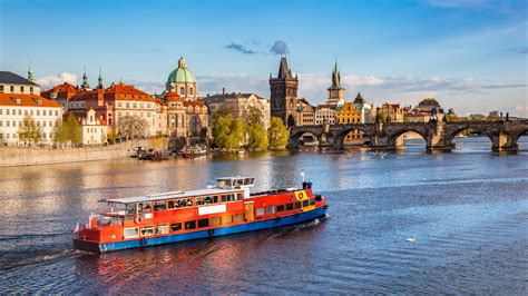 barco paseando por el moldava photo prague prague czech republic