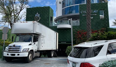 These bubbly service providers handle local and piano moving jobs. Long distance movers Boca Raton | City Movers