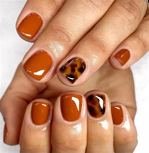 35 Stunning Burnt Orange Nails For Fall