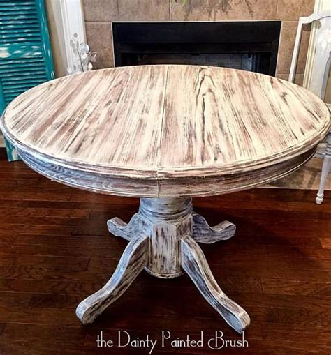 This is why i'm pretty much obsessed with this farmhouse table painting idea. Pin by Jessica Sambulski on Refinished furniture in 2021 ...