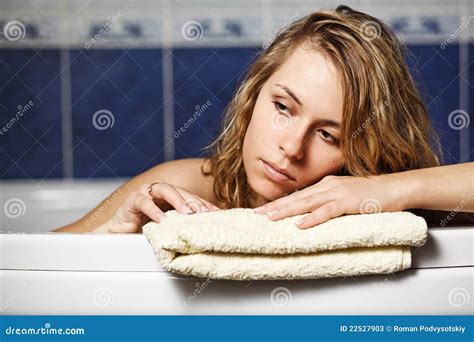 Woman In The Bath Laying On The Towel Stock Image Image Of Brunette