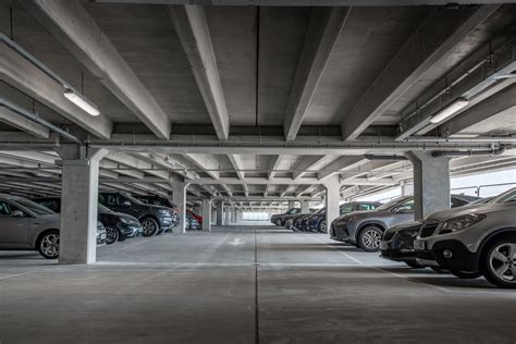 The movement of vehicles between floors can take place by means of many car parks are independent buildings dedicated exclusively to that use. Manchester Airport Multi-Storey Car Park