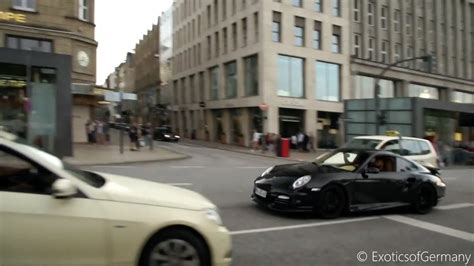 Porsche 911 Turbo Almost Crashes While Speeding In The City Youtube
