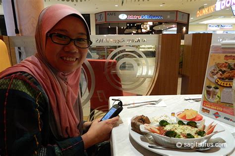 Kenny rogers — the gambler 03:29. Makan Malam di Kenny Rogers Roasters Mid Valley ...
