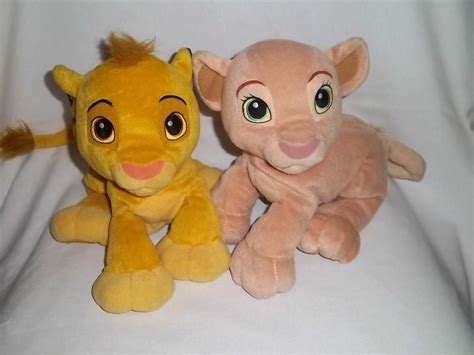2002 Hasbro Plush Soft Purring Nala Simba Cub Disney The Lion King
