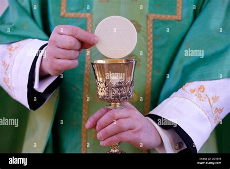 Catholic Priest Eucharist Close Up Hi Res Stock Photography And Images