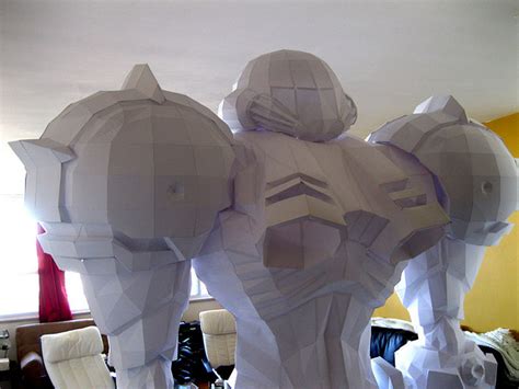 This Papercraft Samus Aran Is Almost Seven Feet Tall The Mary Sue