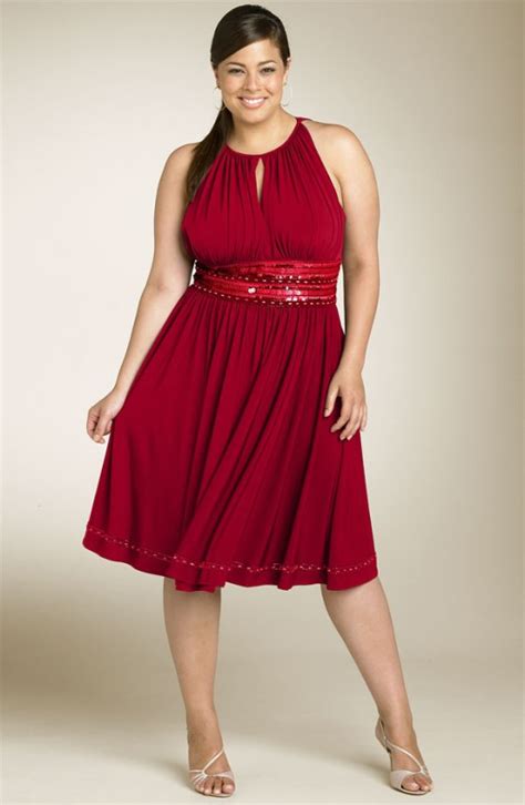 Plus Size Red Dress 5 Best Outfits