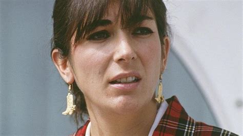 Who Is Ghislaine Maxwell The Woman Who Recruited And Groomed Underage