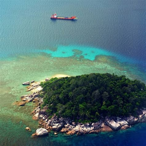 61 Tempat Wisata Di Indonesia Pancaran Keindahan Nusantara