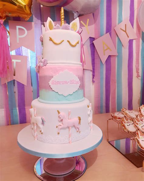 You tied everything together so perfectly. Unicorn cake!
