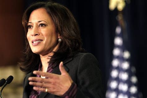 Caribbean American Kamala Harris Sworn In As Us Senator Cnw Network