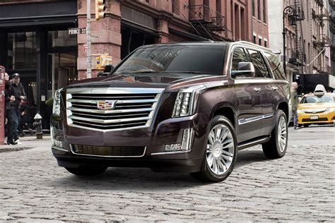 Used 2017 Cadillac Escalade For Sale Pricing And Features Edmunds
