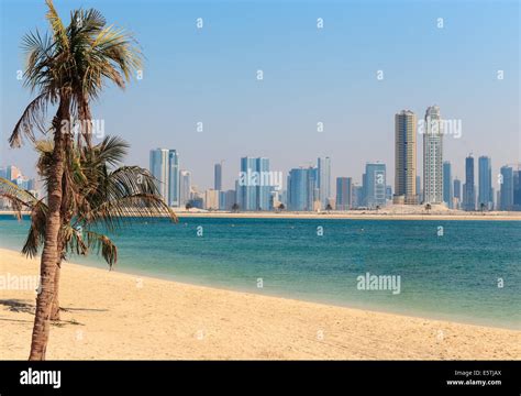 Gesamtansicht Der Jumeirah Beach Park In Dubai Stockfotografie Alamy