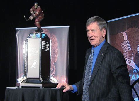 Hall Of Famer Legendary Red Wing Ted Lindsay Dies At 93 The Globe
