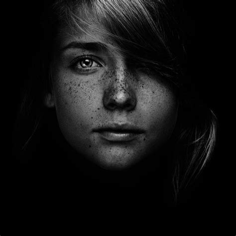 Brian Ingram Retrato oscuro Fotografía de retratos Retrato fotografico